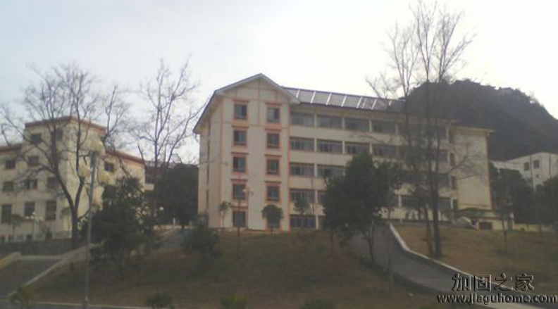 如何對(duì)震后學(xué)校進(jìn)行維修加固，確保學(xué)生如期正常開(kāi)學(xué)?
