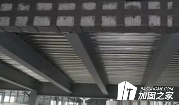 施工時(shí)粘鋼加固對混凝土表面需要做什么處理?