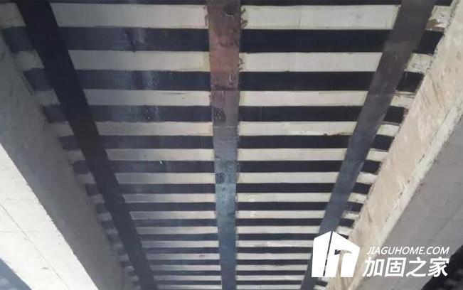 碳纖維板加固和碳布加固相比，有哪些優(yōu)勢?